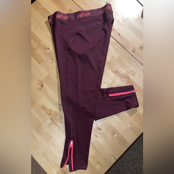 aerie Pants - 2/30$ 🛍️ Aerie Cropped leggings